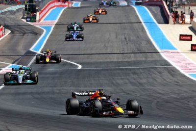 Verstappen gagne le GP de France devant les deux pilotes Mercedes F1