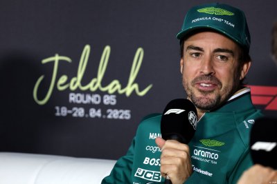 Alonso exclut de se faire remplacer par Verstappen chez Aston Martin F1