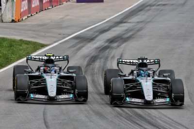 Mercedes F1 dément qu’une ’guerre’ ait éclaté, Wolff encourage ses pilotes à se battre