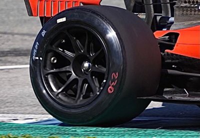 Pirelli et Ferrari continuent sur piste sèche à Jerez avec les 18 pouces