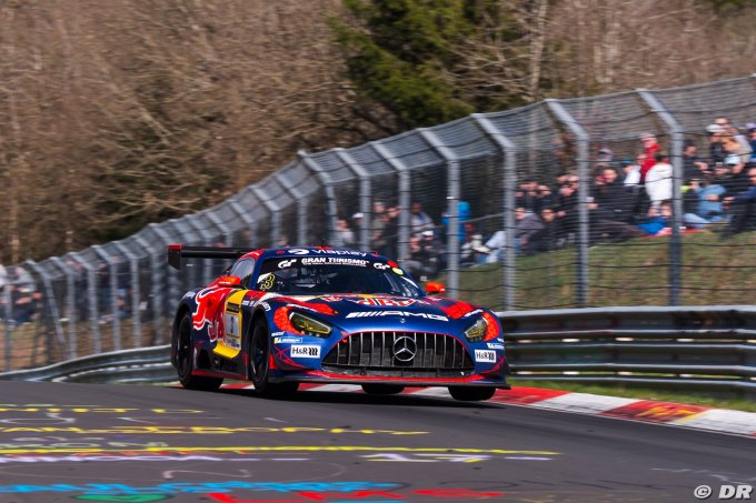 Verstappen admet que piloter la nuit (…)