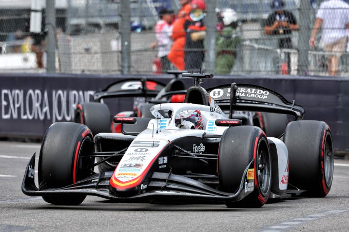 F2, Monaco, Course Sprint : Leon (…)