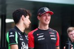 Photo 786/100
