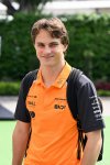 Photo 2457/100